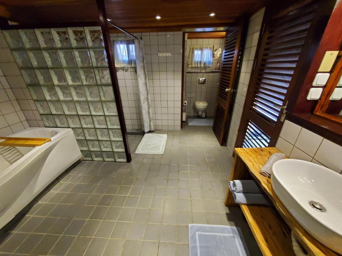 Prins Hendrik Suites ปารามารีโบ ภายนอก รูปภาพ